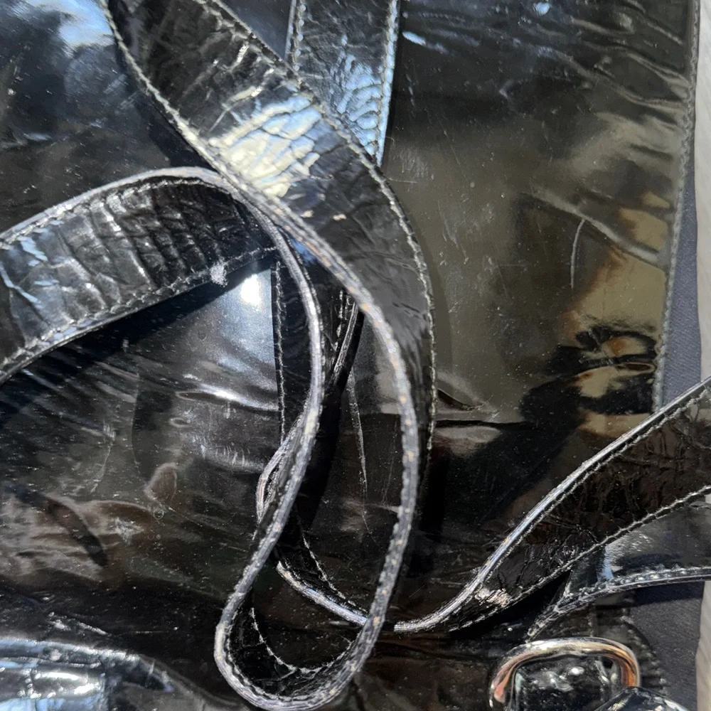 Authentic 1990’s Gucci Black Backpack with Bamboo Accent - Picture 8 of 16